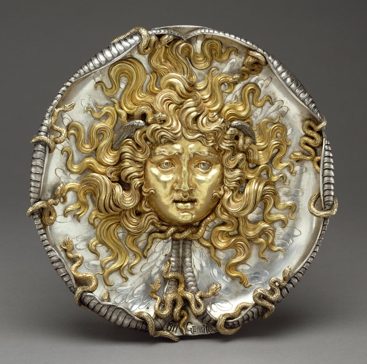 Medusa, 1911 (parsel yaldızlı gümüş) by Vincenzo Gemito