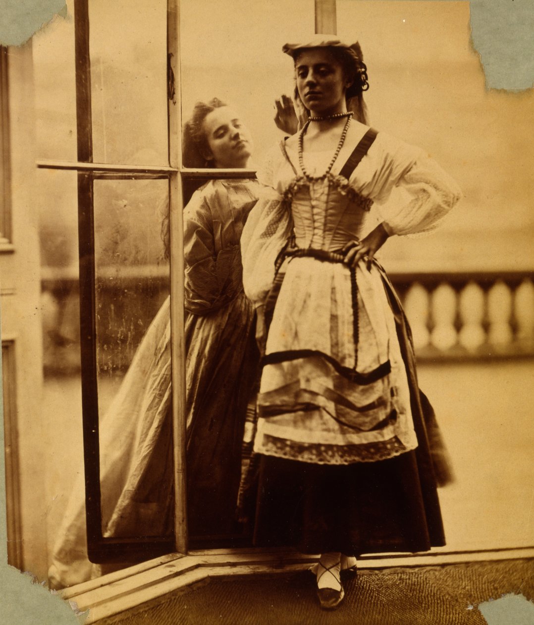 Köylü Kostümlü Kız Çalışması, c.1855-65 by Viscountess Hawarden