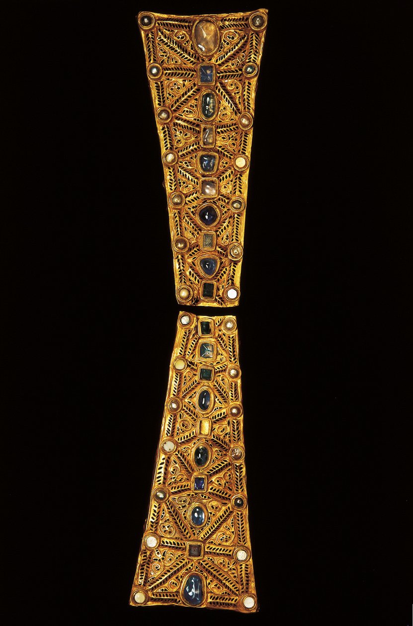 Guarrazar Hazinesi'nden altın, granat ve incilerden bir haç alayı boynu, 7. yüzyıl (altın, granat ve inciler) by Visigothic