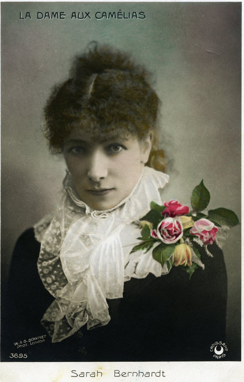 Henriette Rosine Bernard, diğer adıyla Sarah Bernhardt (1844-1923), Alexandre Dumas Jr. tarafından “Kamelyalıların Hanımı” olarak (fotoğraf) by W. and D. Downey