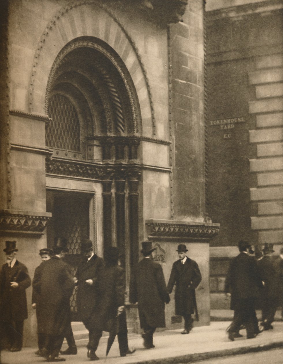 Bir İş Gününde Öğlen Lothbury