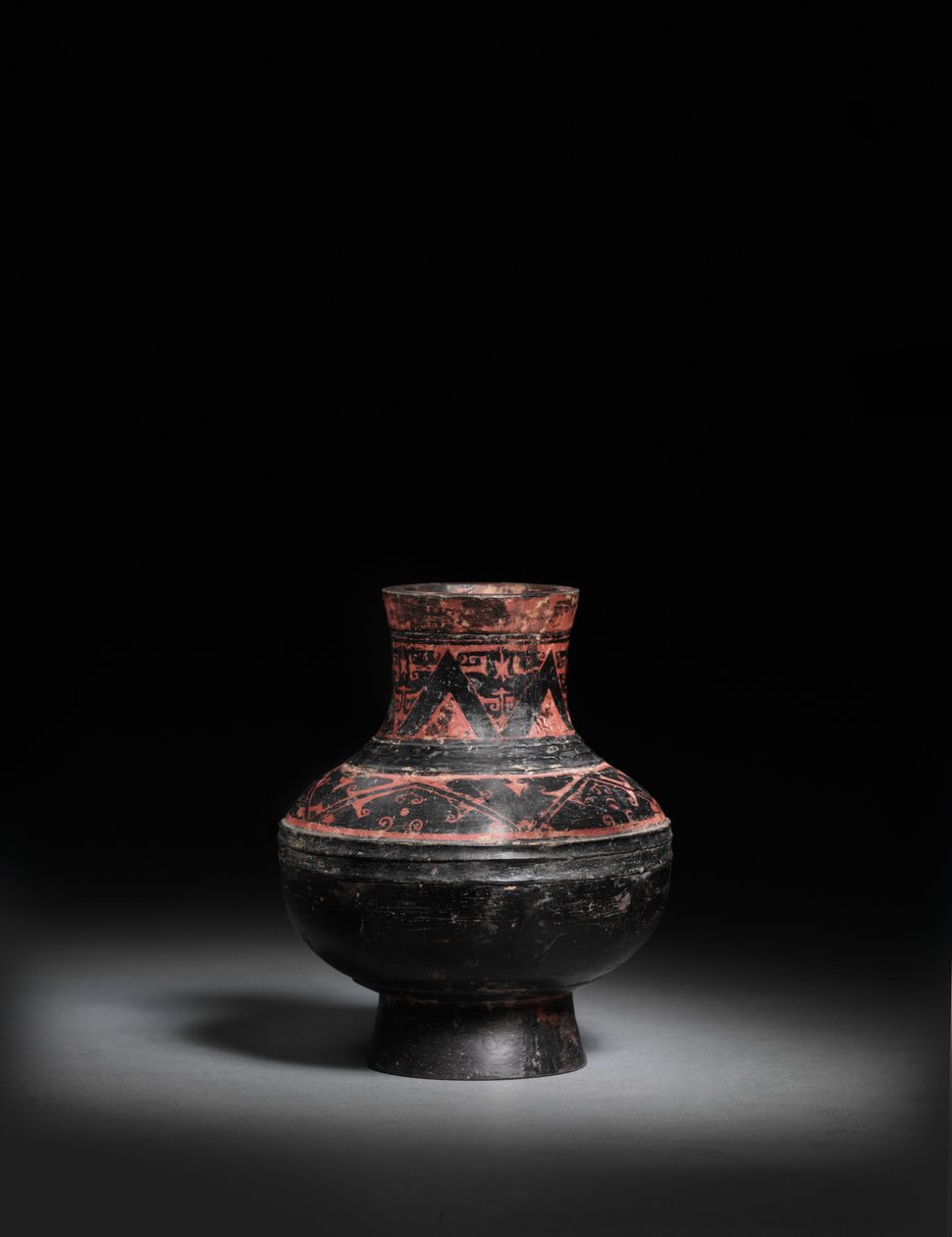 Küçük kırmızı boyalı siyah cilalı siyah çömlek kavanozu, Hu, MÖ 476-221 by Warring States period Chinese School