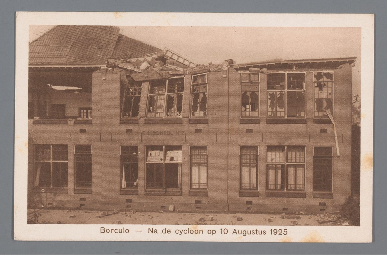 Borculo -- 10 Ağustos 1925'teki kasırgadan sonra by Weenenk and Snel