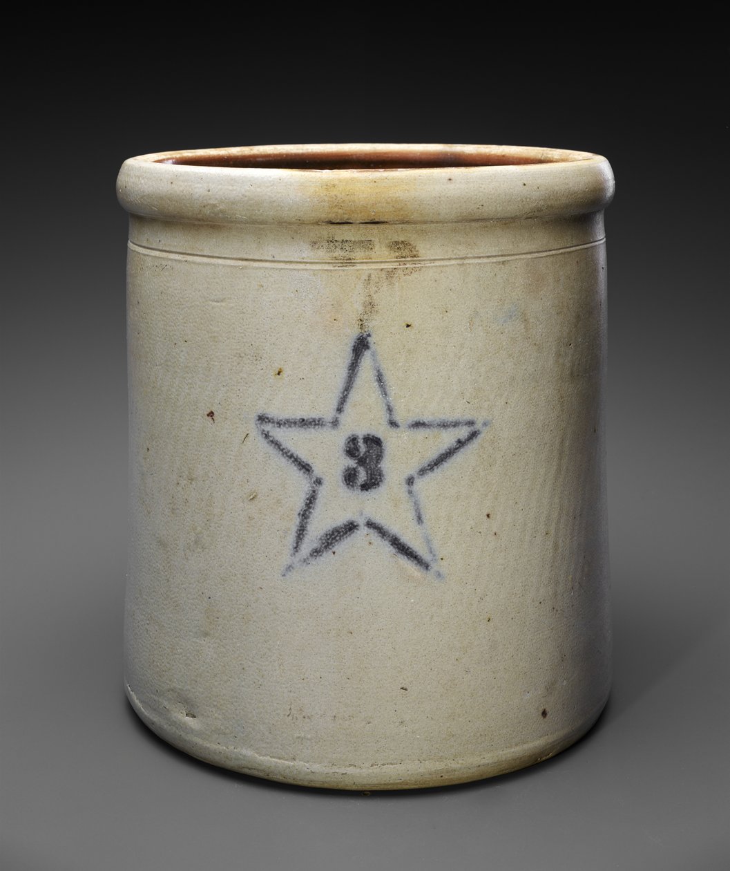 Üç Galon Güveç, c. 1909-1915 (kalıplanmış kobaltlı bristol-sırlı taş eşya) by Weller and Wagner Co. Newton