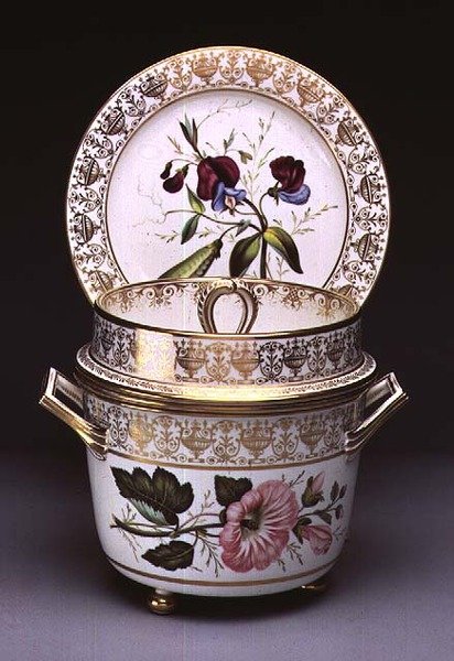 Gosford Castle servis buz kovası, kapaklı ve astarlı, Swansea, c.1815-17 (seramik) by Welsh school