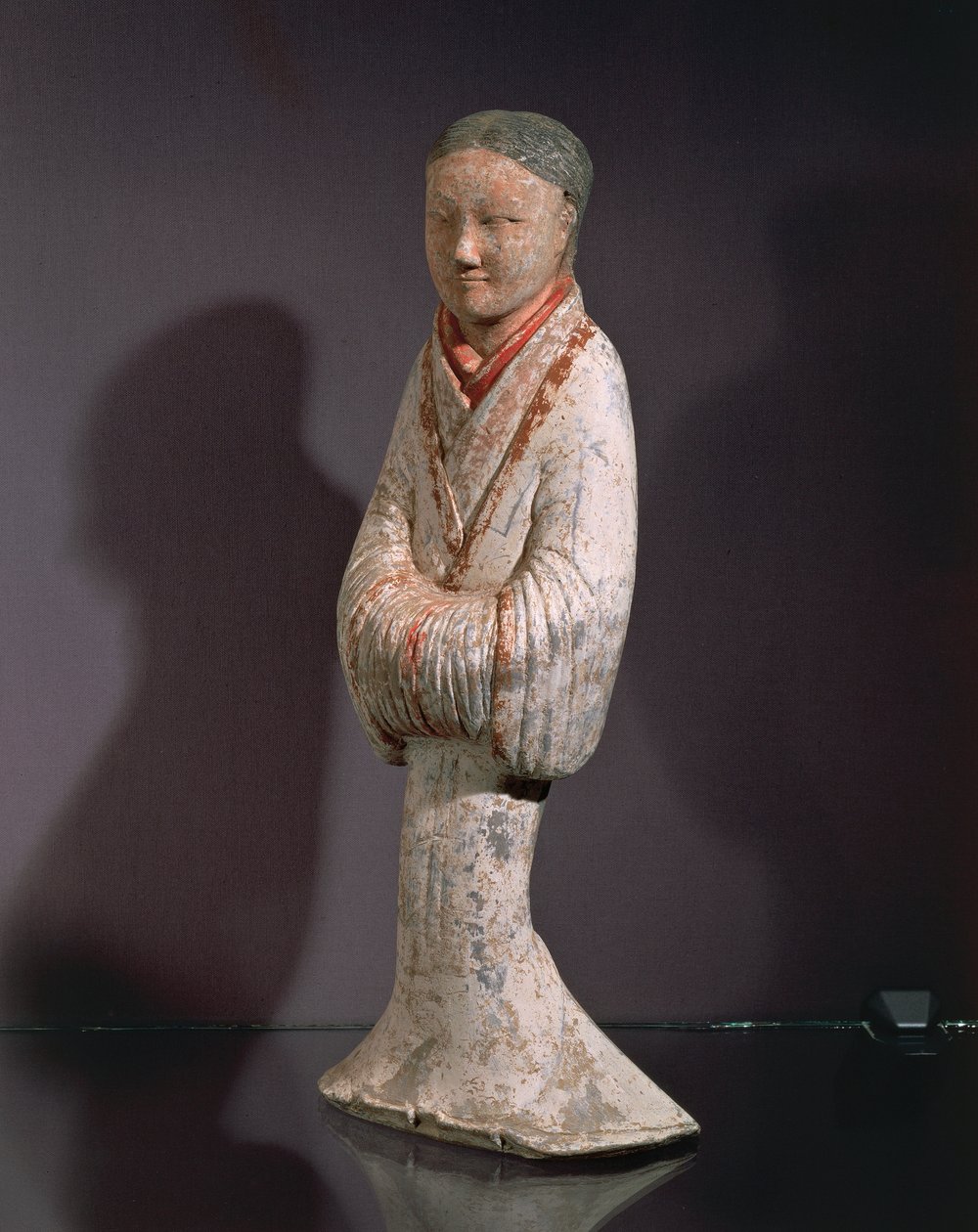 Ayakta duran bayan (pişmiş toprak) by Western Han Dynasty Chinese School