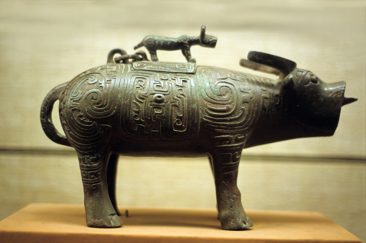 Öküz şeklinde şarap vazosu, tepesinde bir kaplan by Western Zhou Dynasty Chinese School