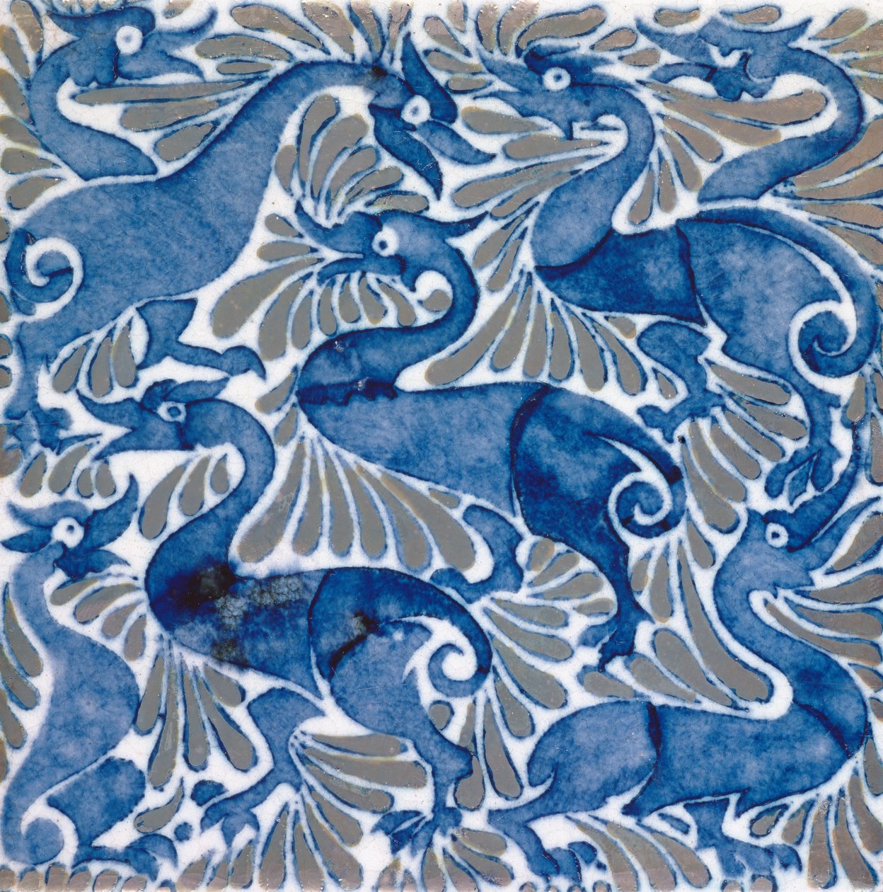 C.9-1941 Foliage Arasında Lacivert Kuş-benzeri Ejderhalar ile Çini, 1898 (parlak sırlı toprak kap) by William de Morgan