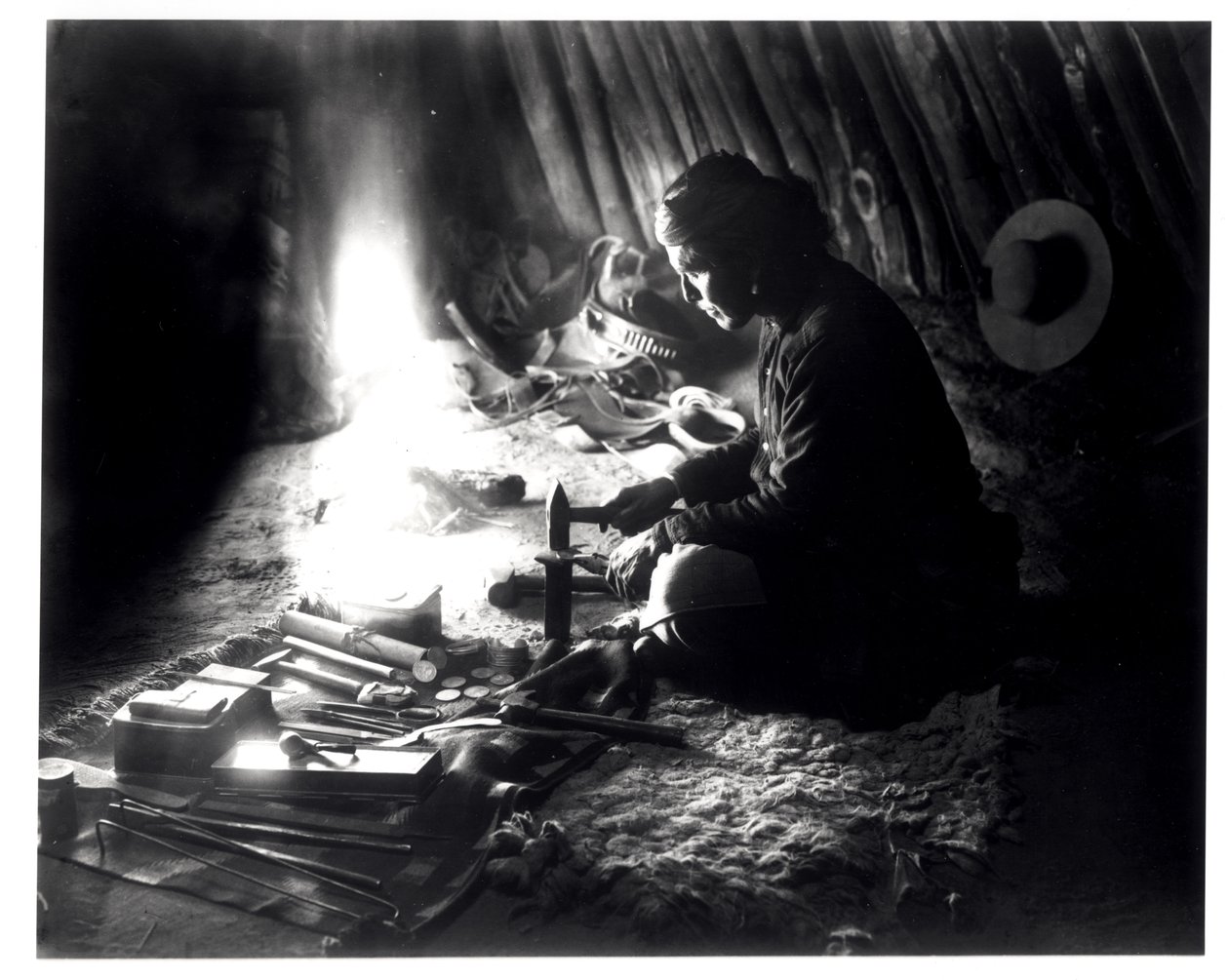 Navaho gümüşçü, c.1915 by William Carpenter