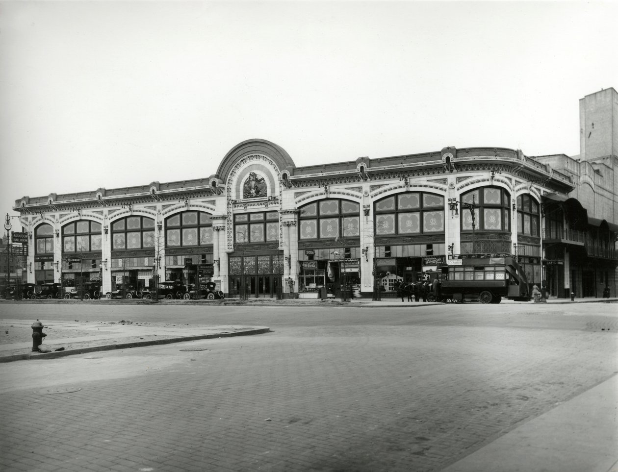 Audubon Balo Salonu, 165. Cadde ve Broadway, c.1910-21 by William Davis Hassler