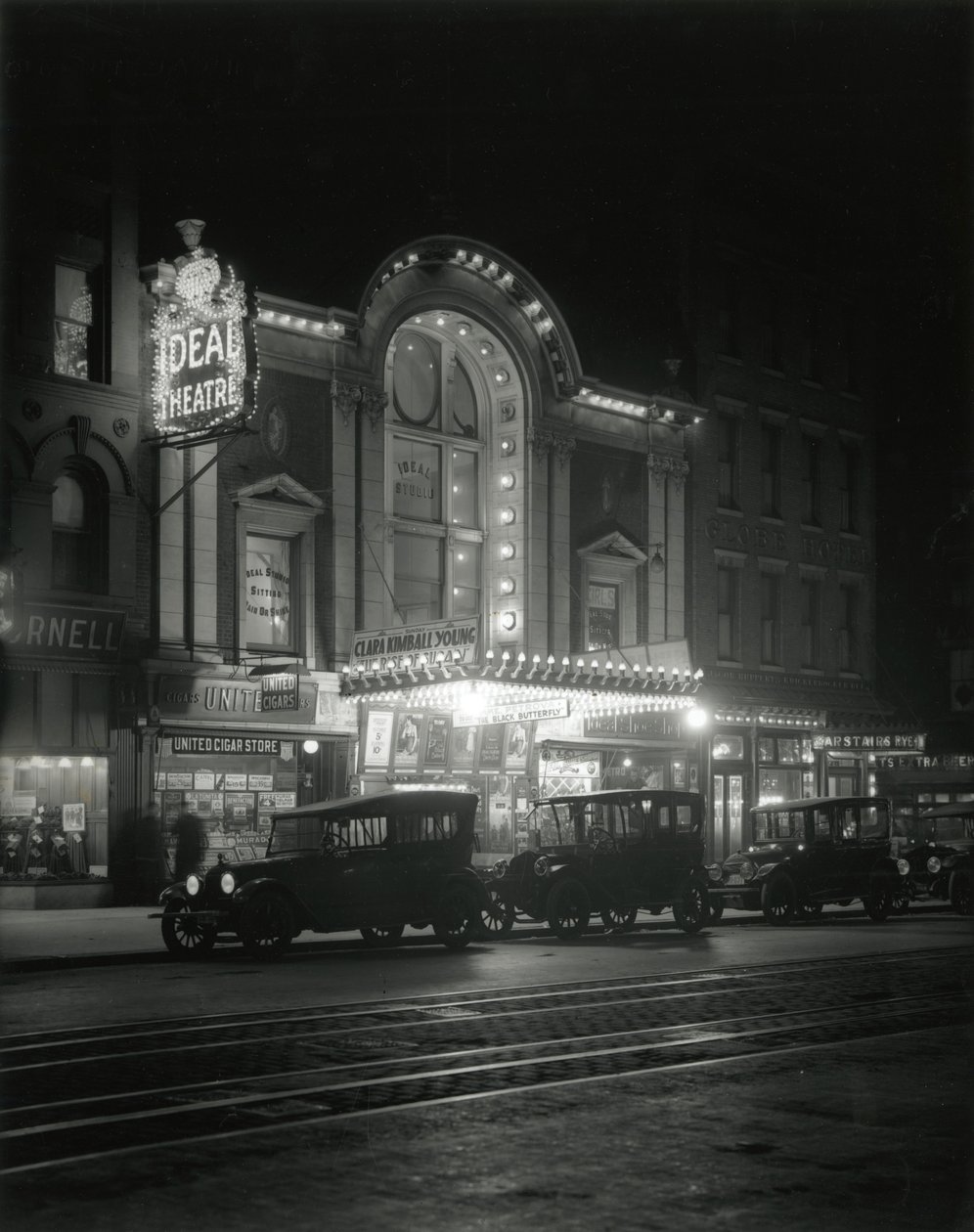 İdeal Tiyatro, 693 Sekizinci Cadde, 49th Street, 1916-17 dolayları by William Davis Hassler