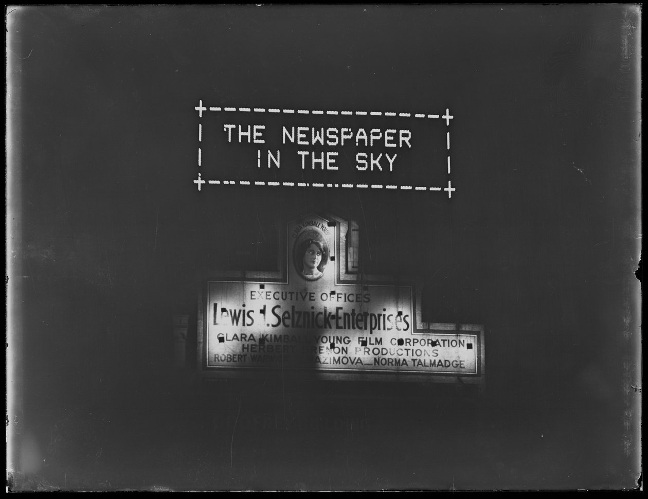 Selznick Enterprises, New York City, Ocak 1917 için reklam için ışıklı tabela ve ışıklandırılmış tabela by William Davis Hassler