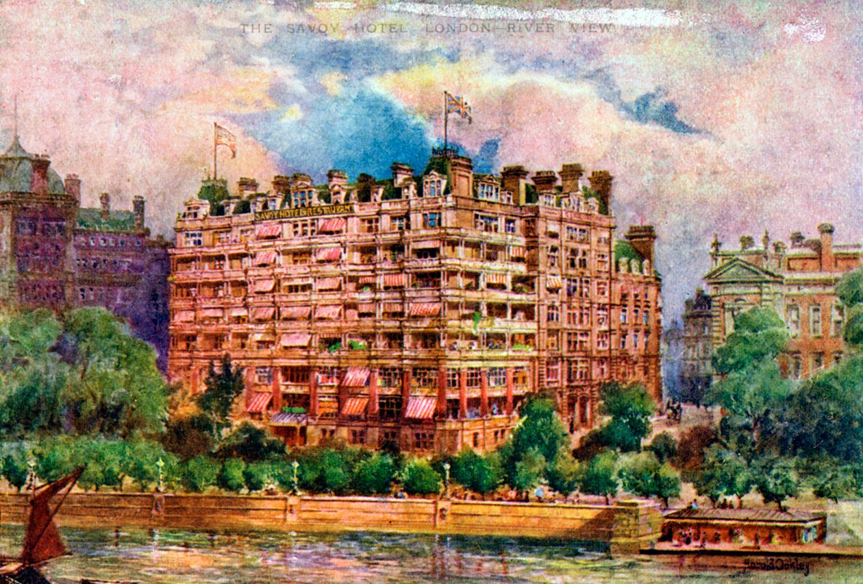 Savoy Hotel, Thames Nehri