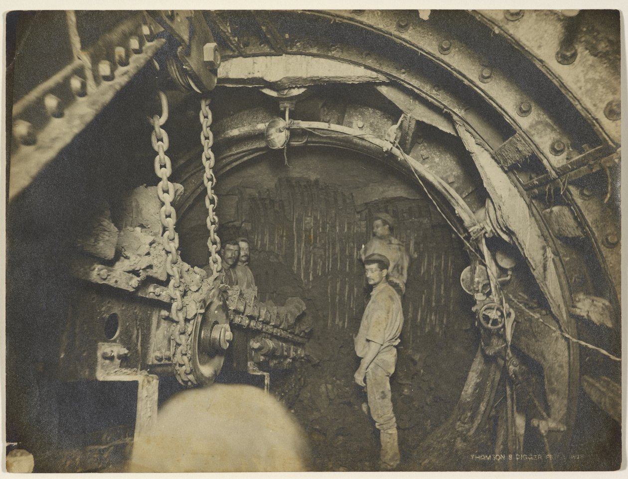Londra Metrosu Merkez hattının inşaatı by William Henry Fox Talbot