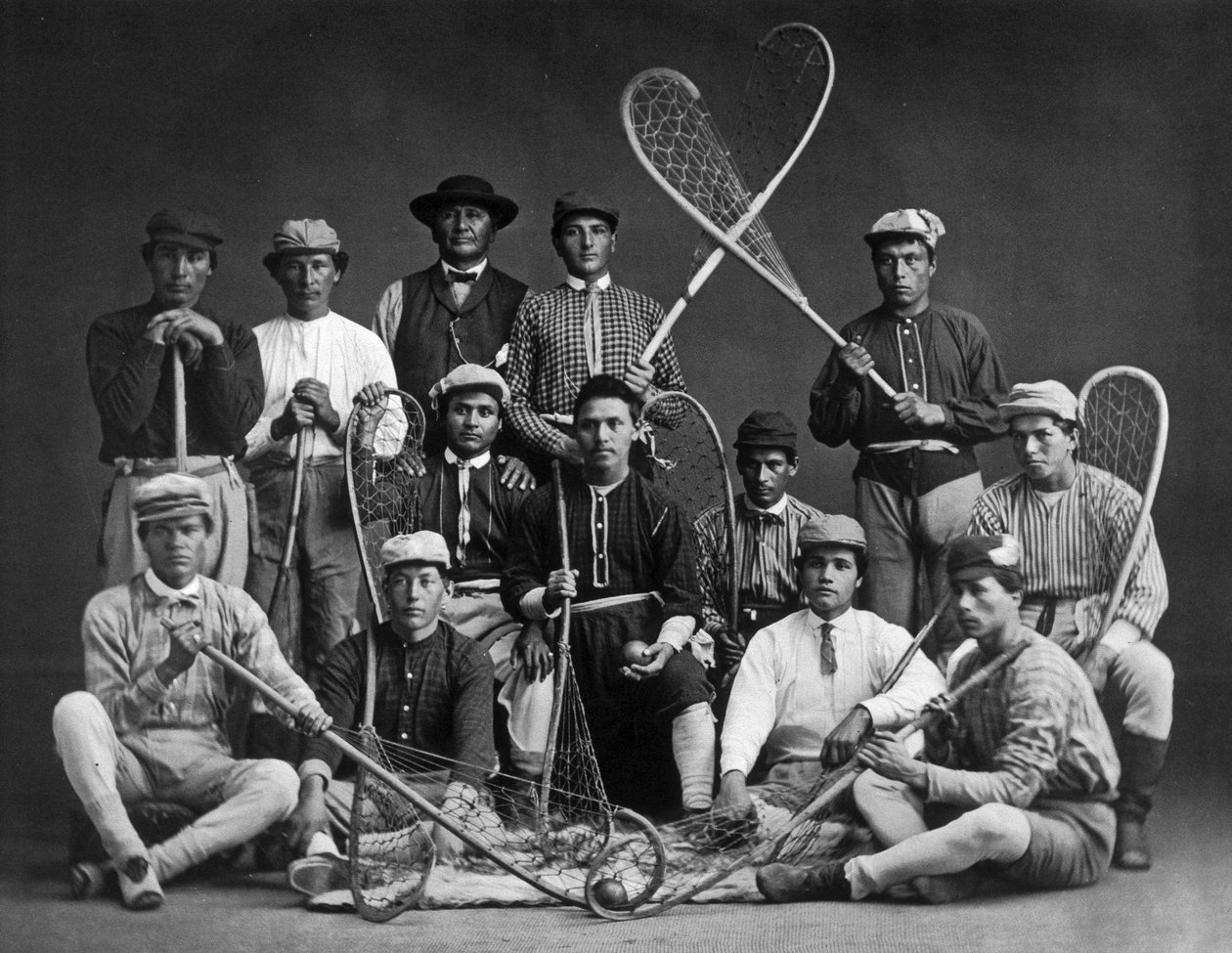 Kanadalı Hint Lakros Takımı, William Notman (1826-1891) tarafından fotoğraflandı by William Notman