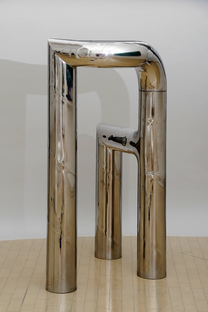 İki Gönye, Tripod Serisi IV by William Pye