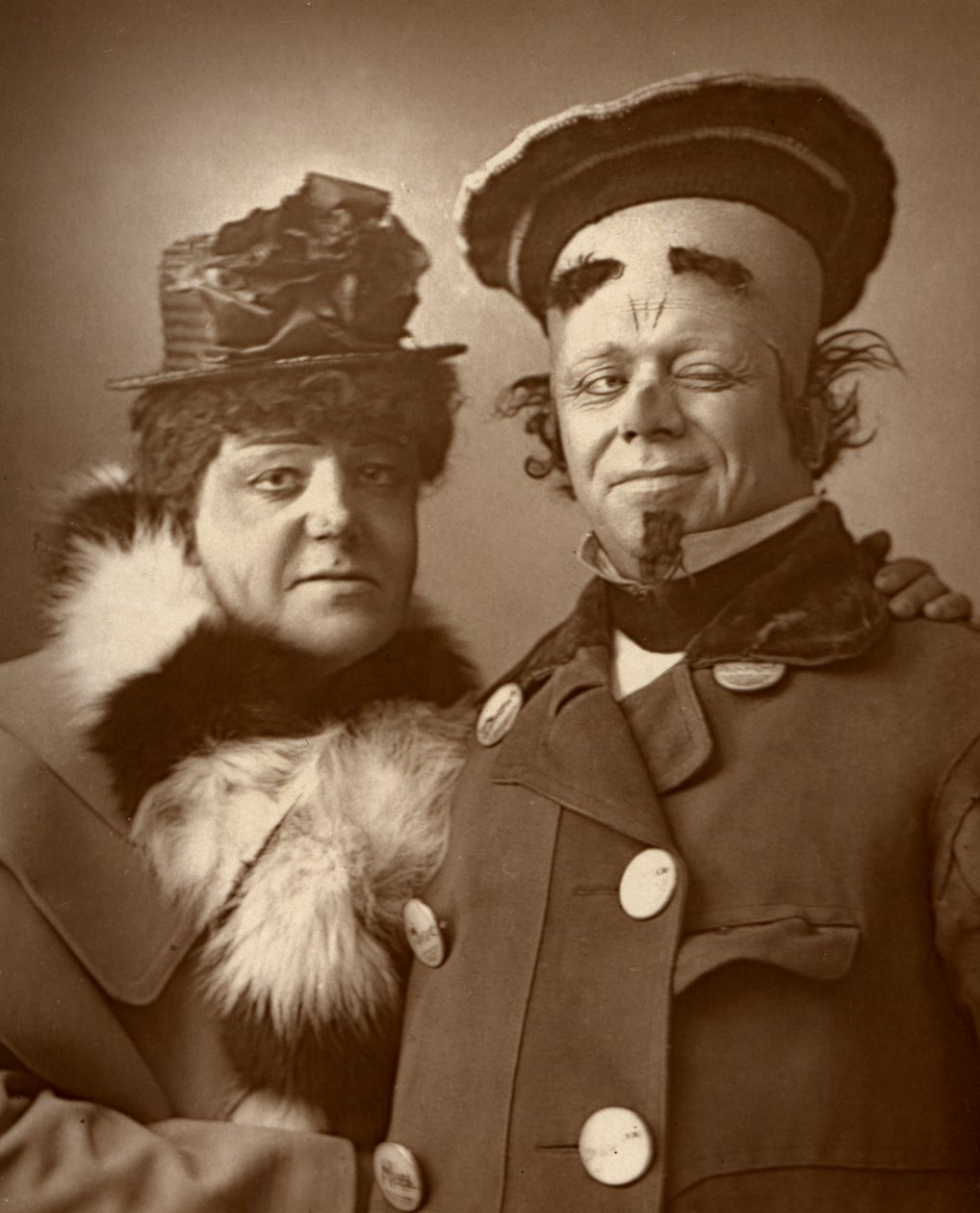 Harry Nicholls ve Herbert Campbell, İngiliz aktörler Kraliçe ve Kral, 1888. by William and Daniel Downey