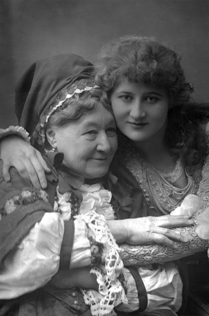 Mary Anderson 1859-1940, Amerikalı tiyatro oyuncusu ve Bayan Stirling, 1890. by William and Daniel Downey