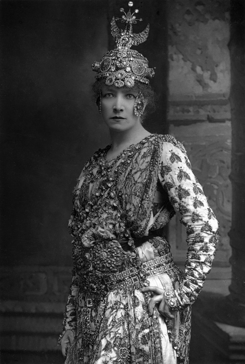 Sarah Bernhardt 1844-1923, Fransız tiyatro oyuncusu, 1890. by William and Daniel Downey