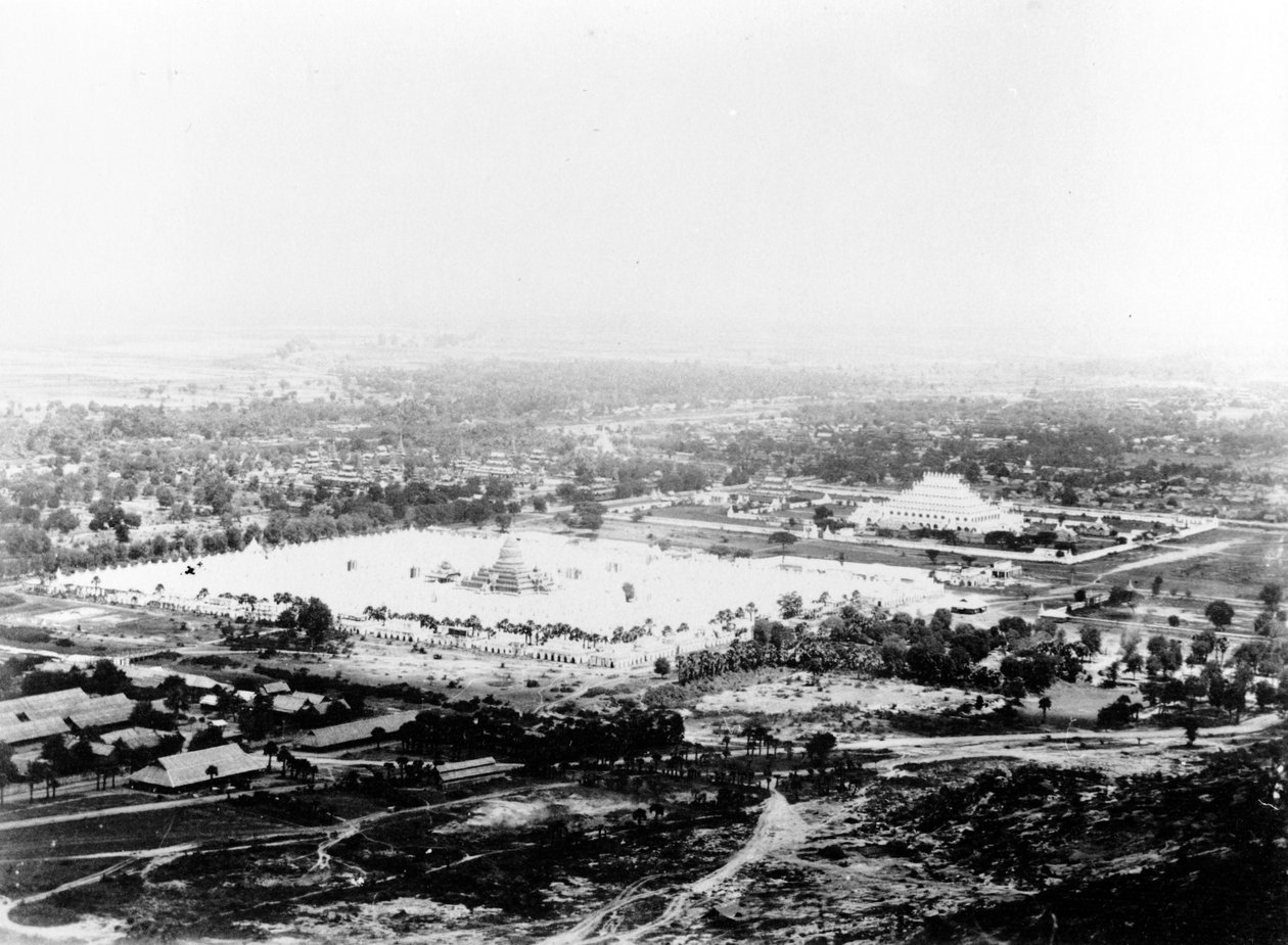 Mandalay Tepesi