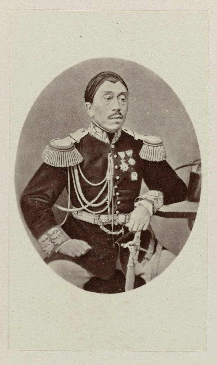 Van Mangkoe Negoro IV'ün Portresi by Woodbury and Page