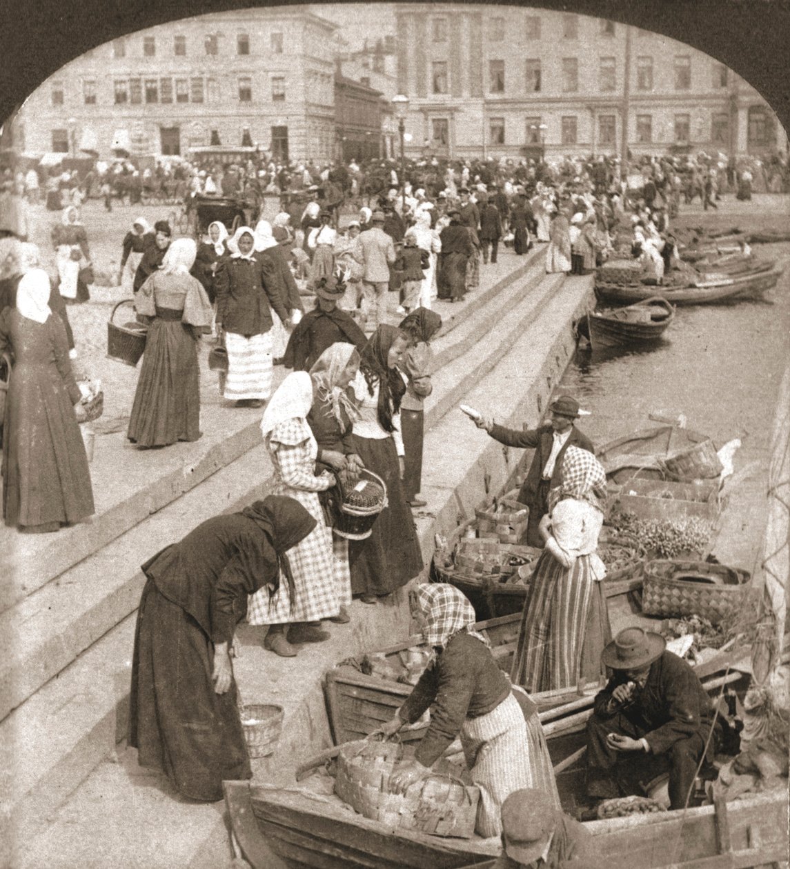 Pazar Tekneleri, Helsinki, Finlandiya, 1898. by Works and Sun Sculpture Studios