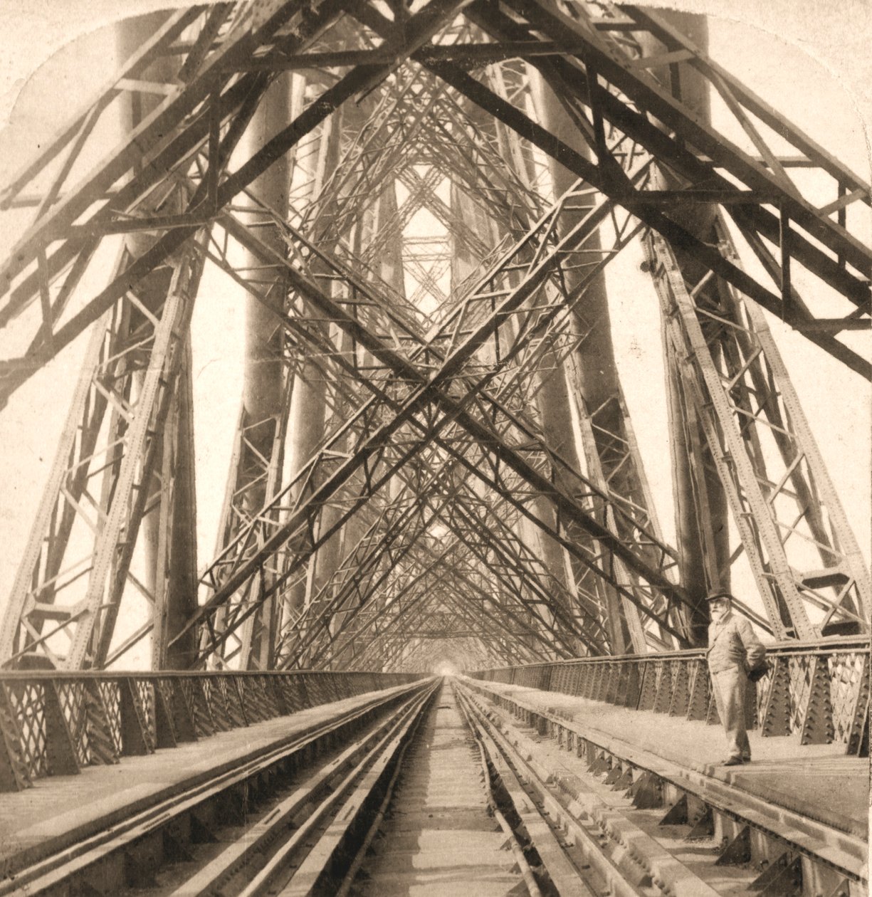 Great Forth Köprüsü, İskoçya, 1896. by Works and Sun Sculpture Studios