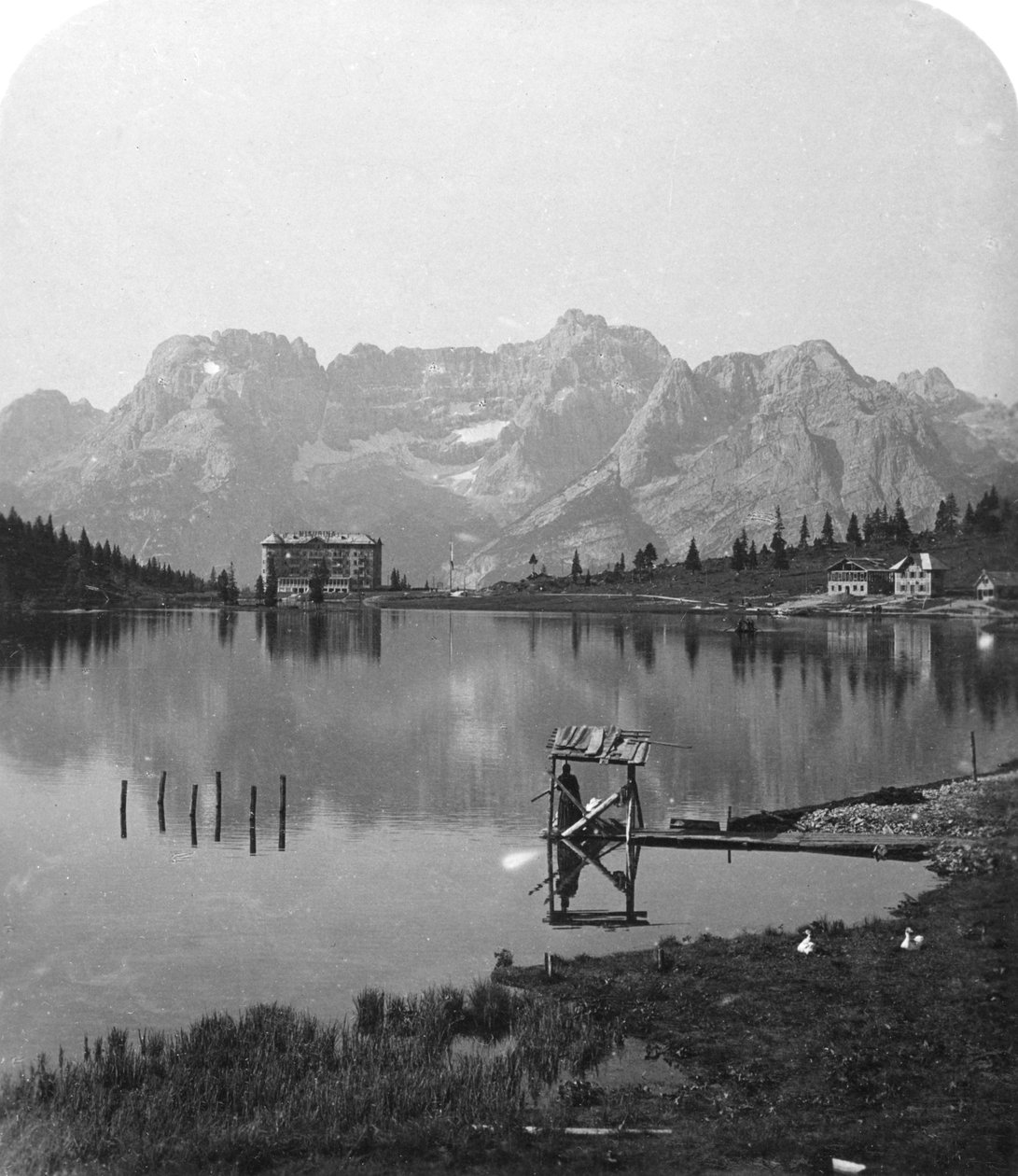 Misurina Gölü, Sorapiss Tepeleri ve Dolomitler, İtalya, c1900. by Wurthle and Sons