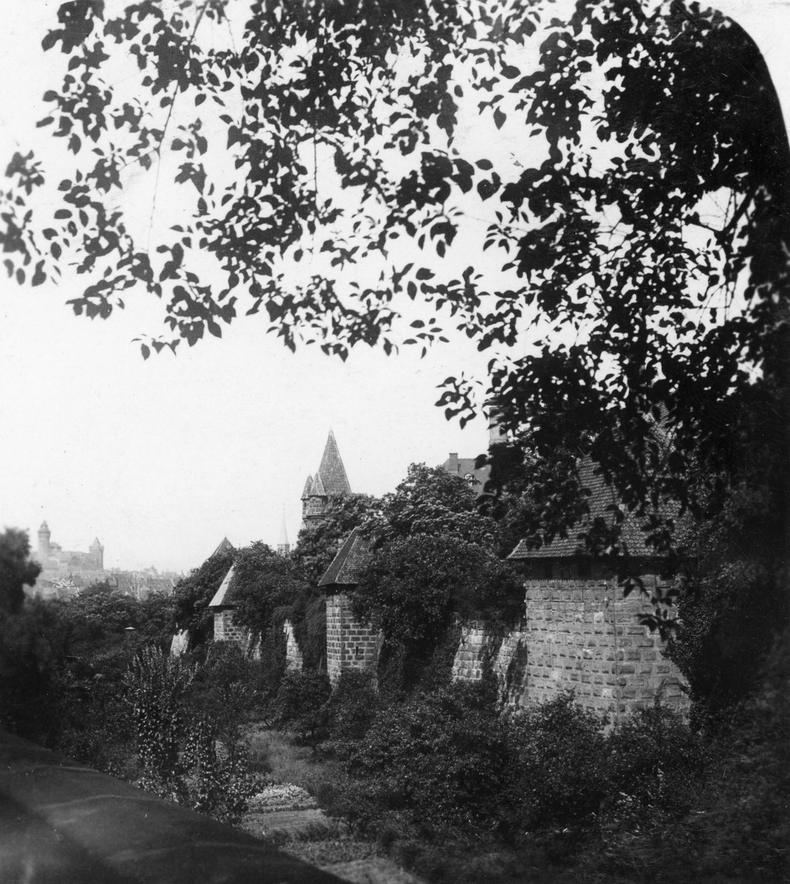 Stadtgraben, Bavyera, Almanya, c1900s. by Wurthle and Sons