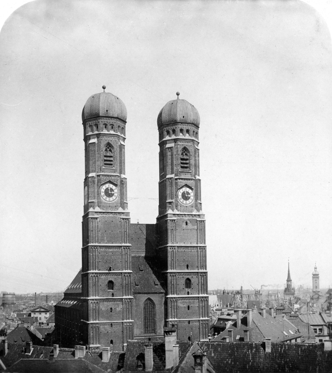 Frauenkirche, Münih, Almanya, c1900. by Wurthle and Sons