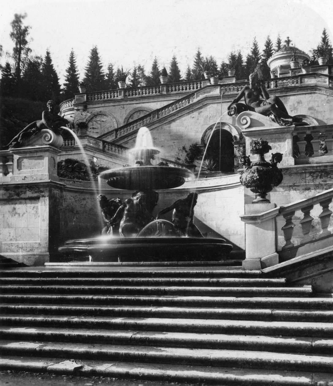 Linderhof Sarayı