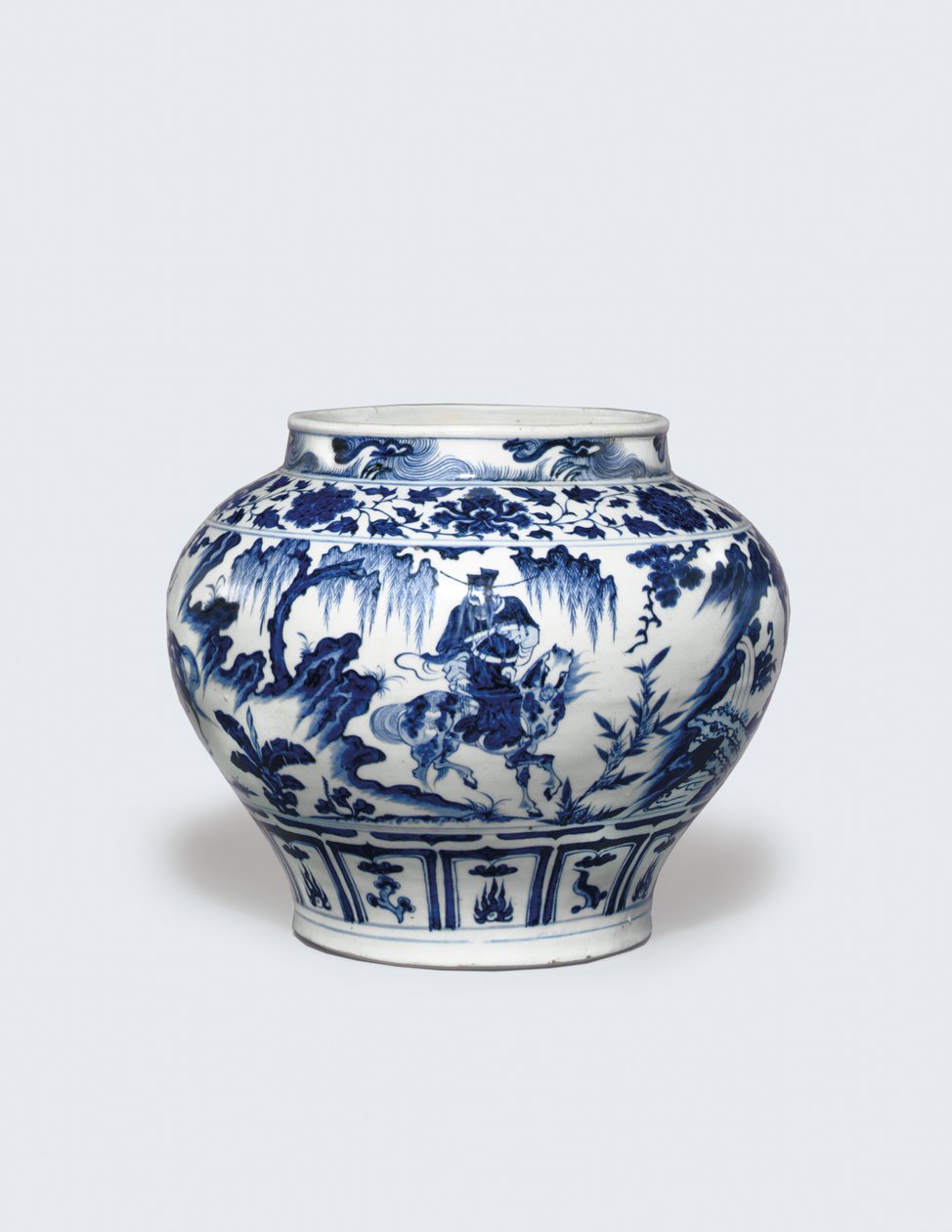 Son derece nadir ve önemli bir mavi ve beyaz kavanoz olan Guan by Yuan Dynasty Chinese School