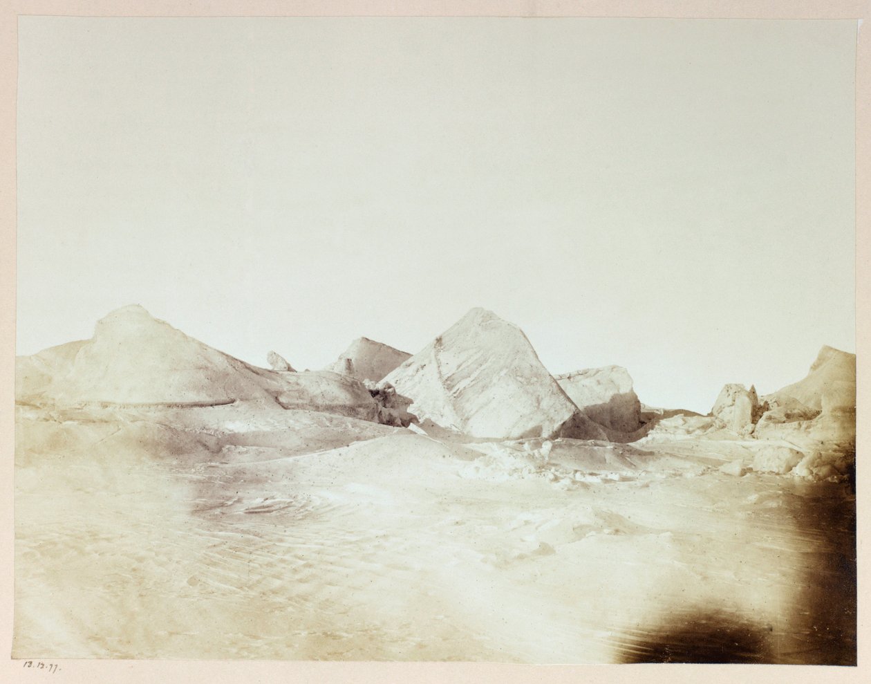 Kaptan George Nares (1831-1915) Kuzey Kutbu Seferi (1875-1876): Floebergler, Floeberg Sahili yakınında by Frederick (attr. to) Barnard
