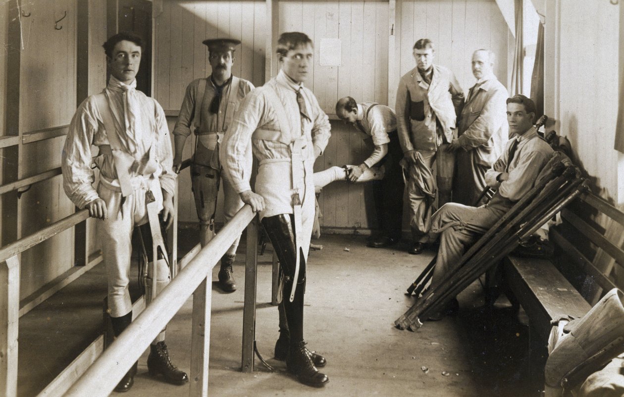 Yapay bacaklar giyen protez askerler, c 1915-1918 by Ferdinand Georg Waldmuller