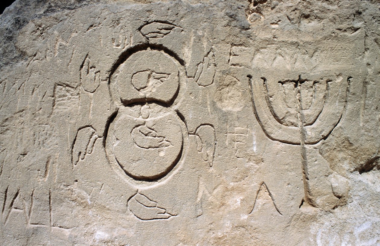Gravürler (yedi dallı şamdan veya menorah), Kaya Kilisesi