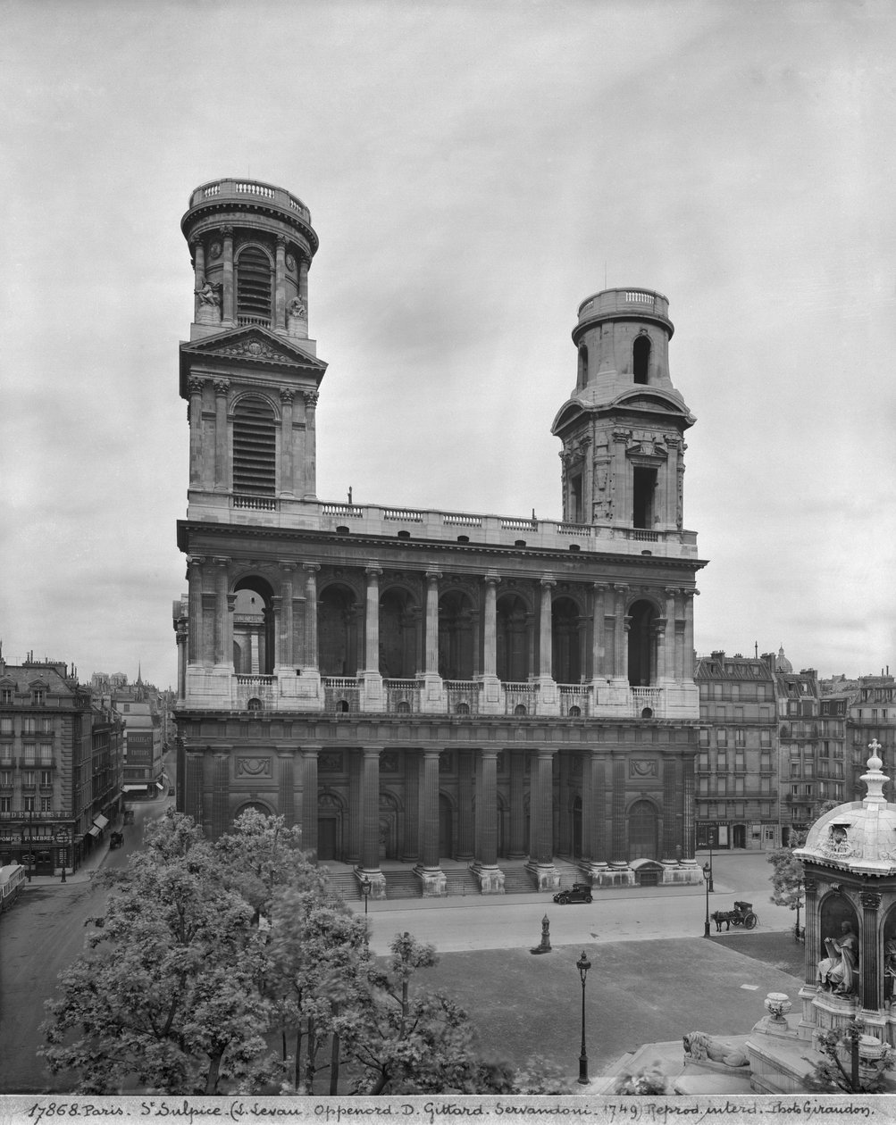 Saint-Sulpice kilisesinin görünümü, 1921-22 (ayrıca bkz. 346071) by Studio Giraudon