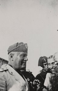 " Duce " albümü: Benito Mussolini Sicilya
