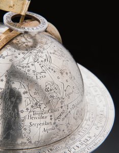 Herkül ve Atlas, Augsburg tarafından desteklenen iki olağanüstü karasal ve göksel küre by Abraham Drentwett