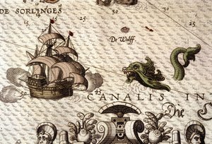 Bir kalyona (karavel) saldıran bir deniz canavarı. Abraham Ortelius, Antwerp 1584 tarafından “Theatrum Orbis Terrarum” da bir haritanın detayı. by Abraham Ortelius