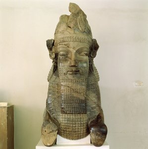İnsan başlı sermaye, Tripylon