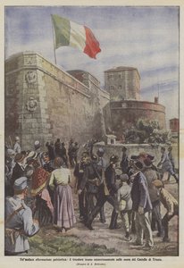 Cesur bir vatanseverlik beyanı olan üç renkli, Trieste Kalesi'nin duvarlarına gizemli bir şekilde asıldı.