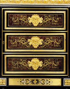 Geç Louis XVI veya molu monteli boulle marquetry yan dolabın detayı by Adam (attr. to) Weisweiler