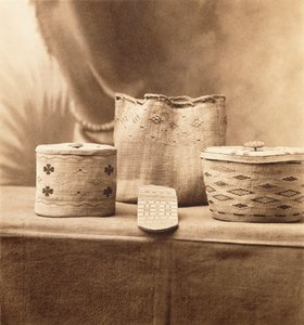 Kızılderili Sepetleri, AC Vroman, 1898 dolayları (platin baskı) by Adam Clark Vroman