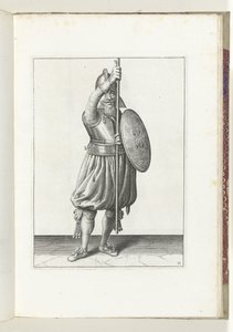 Kalkan ve mızraklı egzersiz: asker, mızrağı üç kez dinlenme pozisyonuna döndürür, ikinci hareket (no. 11), 1618 Nassausche Wapen-Handelinge, van Schilt, Spies, Rappier ve Targe : beyde figuerlick betimlenmiş ve sonrasında çerçevelenmiş by Adam van Breen