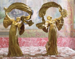Bir masanın ortasından dans eden figürler, Sevres, 1900 (yaldızlı bronz)