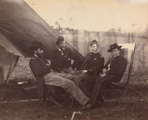 [Dört Görevli], yakl. 1864. by Alexander Gardner