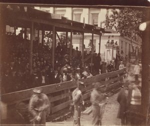 [Grand Army Review, Washington], 23 veya 24 Mayıs 1865. by Alexander Gardner