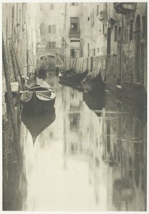 Bir Venedik Kanalı, 1894, 1897 basılmış. by Alfred Stieglitz