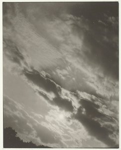 Eşdeğer, 1923. by Alfred Stieglitz