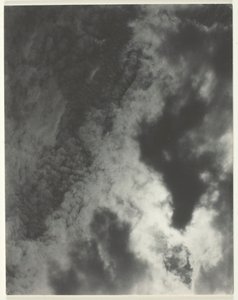 Eşdeğer, 1925. by Alfred Stieglitz